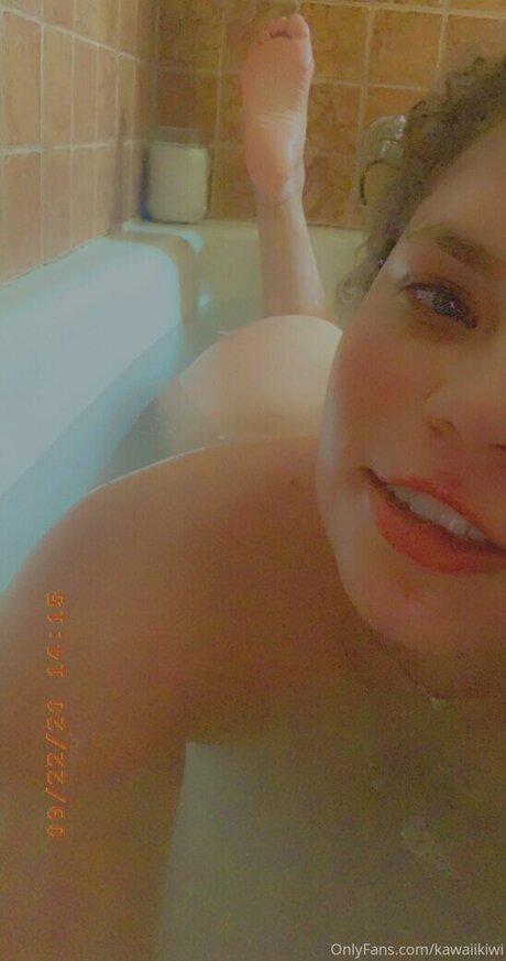 Kawaiikiwicosplay heiße exklusive foto