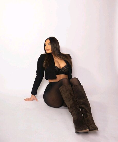 Maddison Maye kunst akt fotos