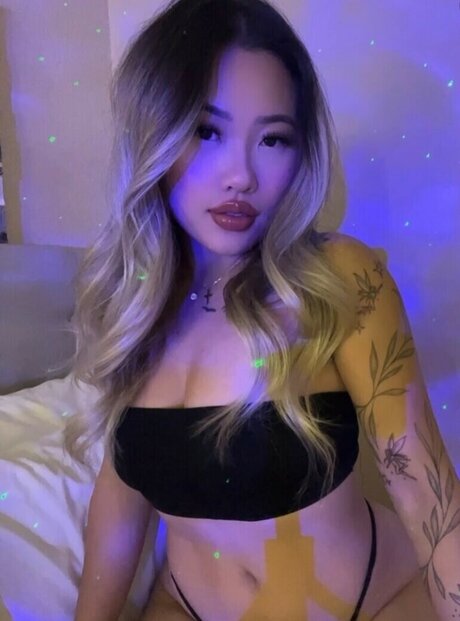 asiatische studentin onlyfans erotische perfekte archiv
