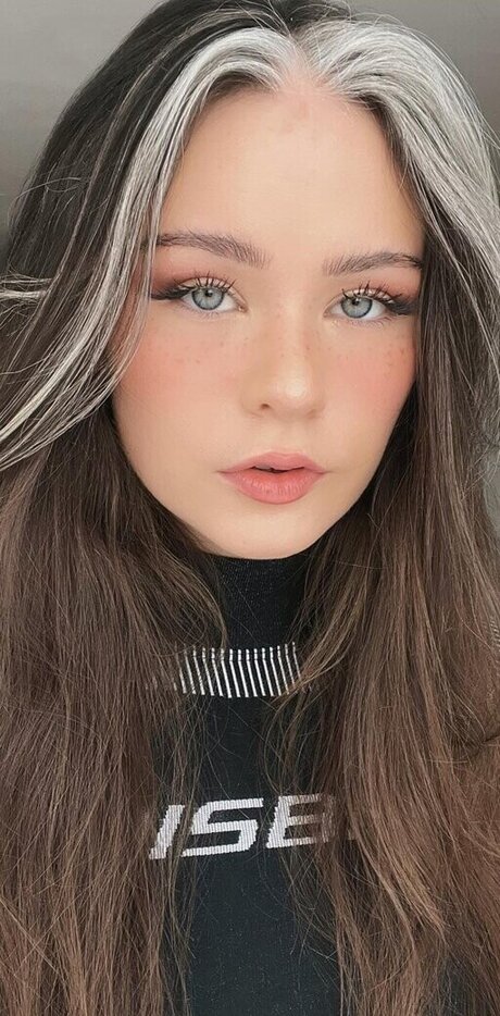 nadinebreaty schauspielerin schöne galerie