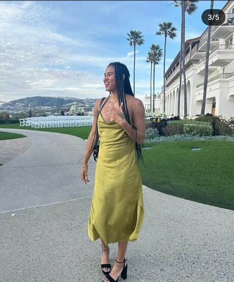 Satou Sabally schöne nackte foto