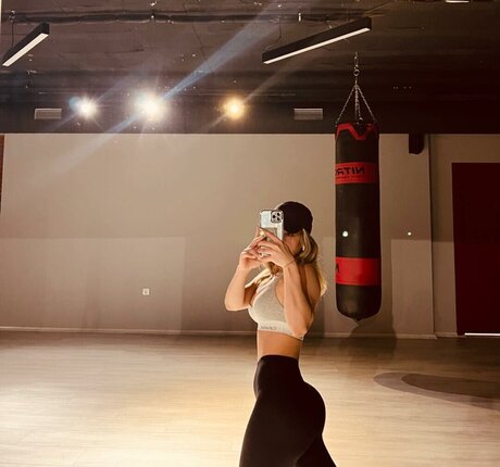 Ebrukzlyr erwachsene nackten bilder