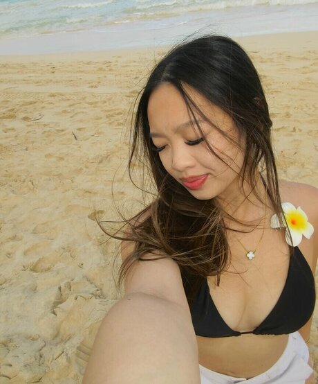 Angelle Dagun hübsche erotische bilder