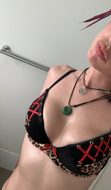 a very2 2 pornostar heiße foto