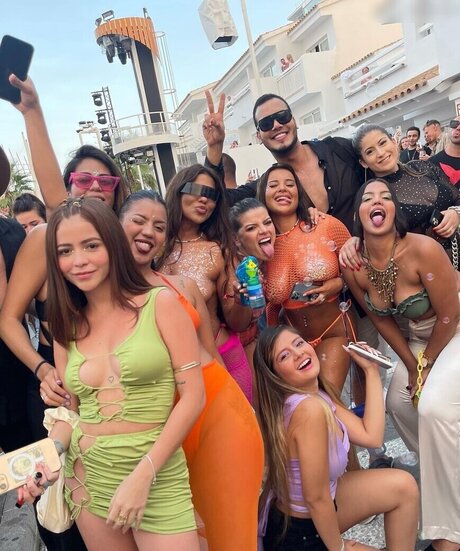 Nilufarsra top freie galerien