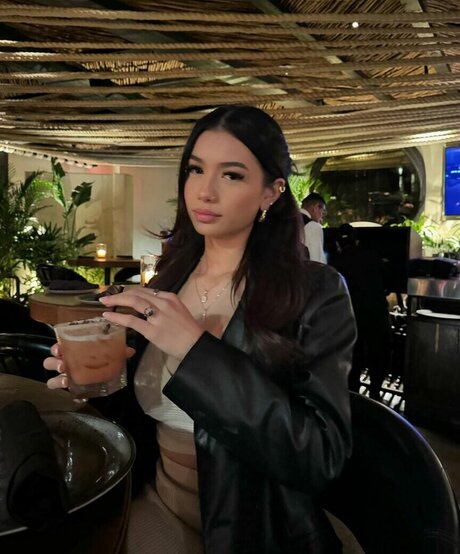 Kaylee Pereira exklusive nackte galerien