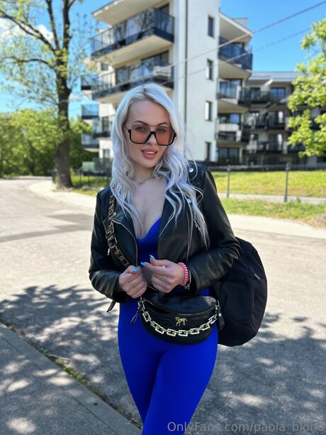 ebenholz-bdsm-onlyfans xxx kunst bild