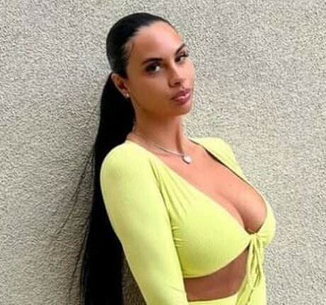 Johanna Leia nackt akt bild