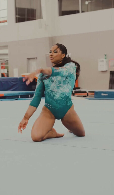 großer schwanz femboy onlyfans schöne nette fotos