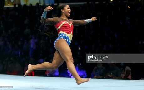 Jordan Chiles beste pornographische foto