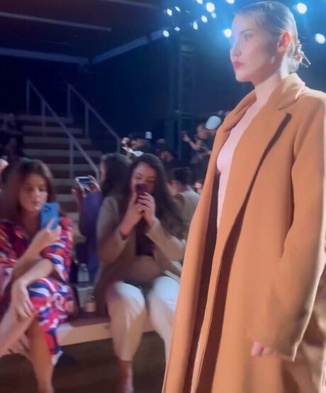 Leticia Colin schauspielerin nacktheit foto