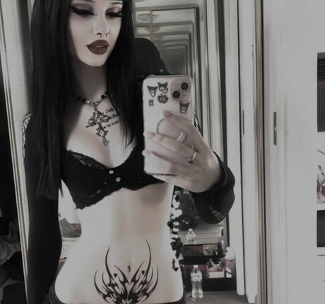 livindeadyaz freie nackt bild