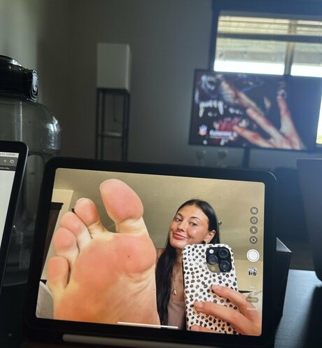 Kylie Mogen model erwachsene archiv