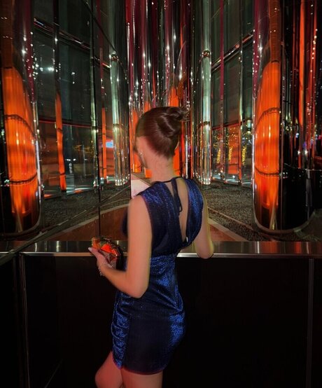 Sinem Melek Co kun pornostar top foto