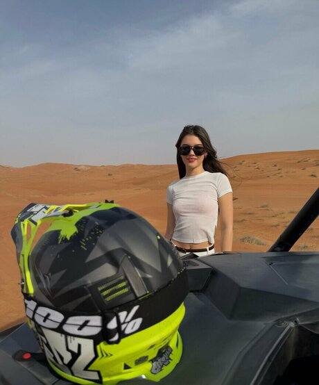 Sinem Melek Co kun schöne heiße galerie