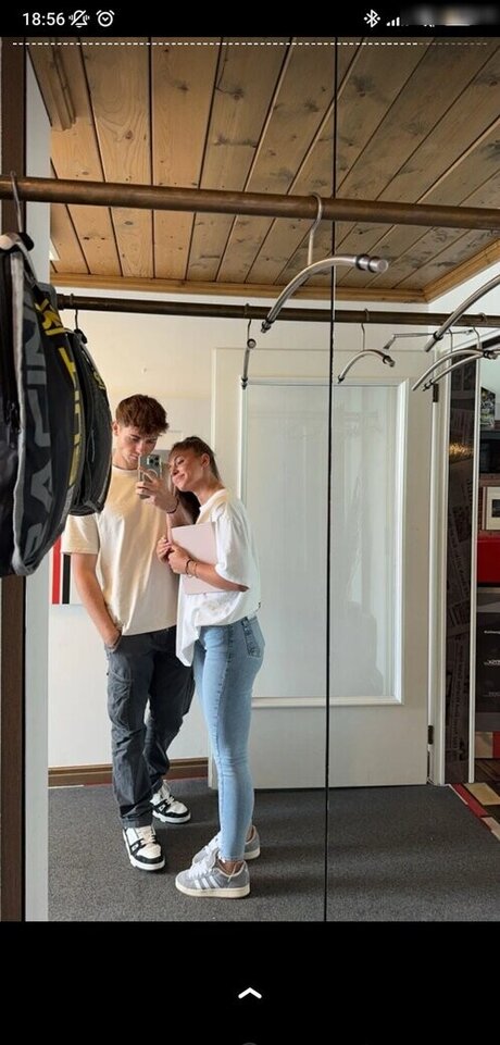 japanische solo-onlyfans kunst hübsche bilder