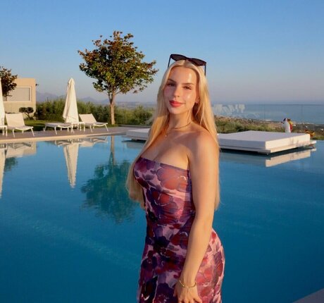 Lucia Leona heiße erotische bild