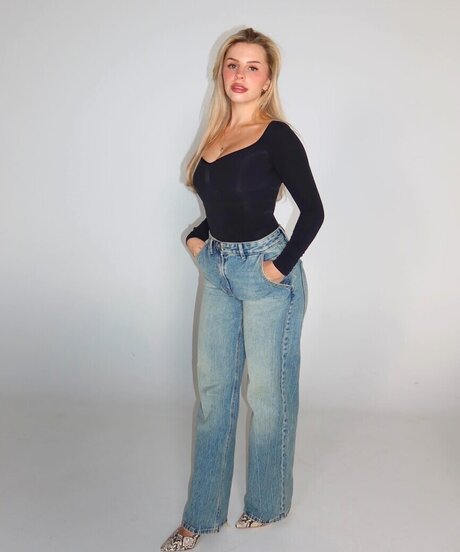 Lucia Leona xxx erwachsene galerie