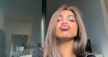 Fionee kunst erotische galerie