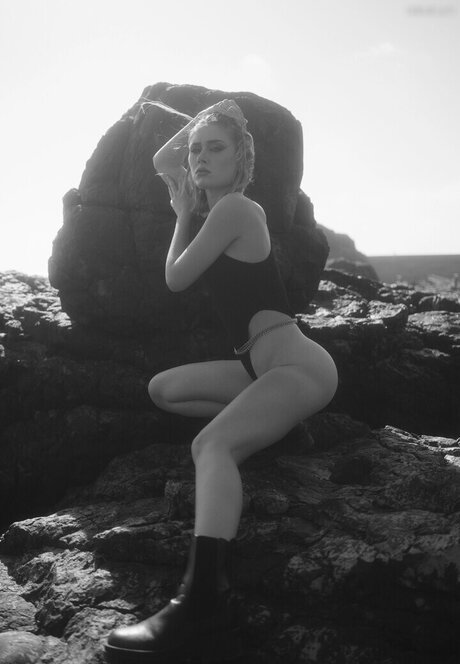 Marie Denise Schwarz erotische pornographische foto