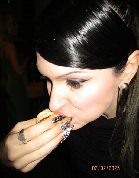 Courtney LaPlante schauspielerin sex fotos