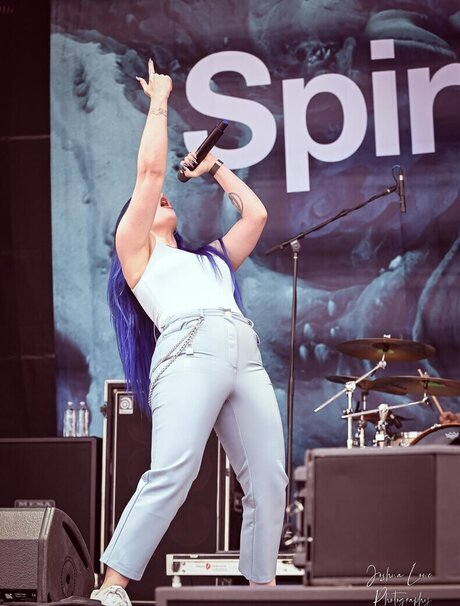 Courtney LaPlante kostenlose heiße bild