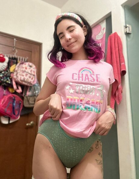 Julyjinku perfekte nette galerie