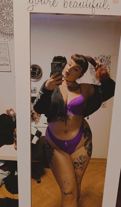 xlenaa official sexy hübsche bild