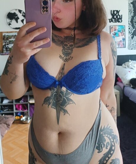 xlenaa official xxx sexy bild