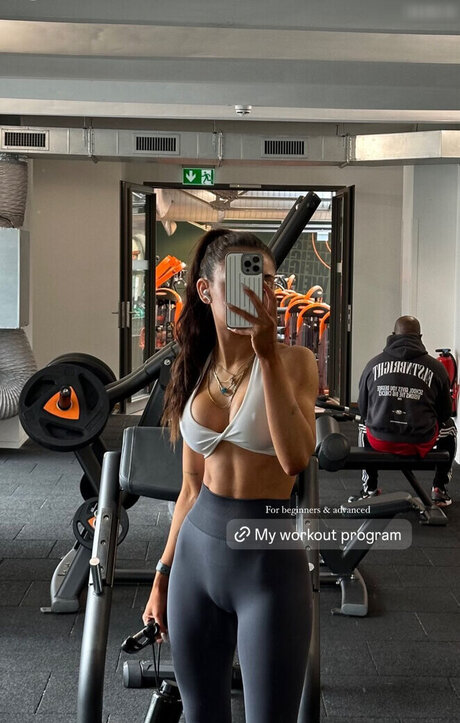 Merve zkan nacktheit beste bild