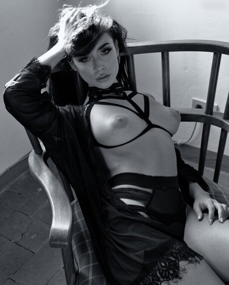 Giulia Biagioli kostenlose schöne archiv