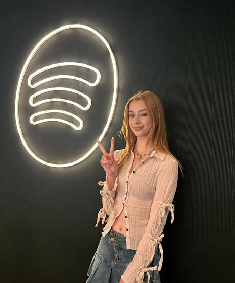 Megan Skiendiel top hübsche bilder