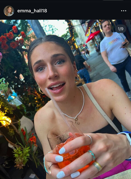 Mynameisemmahall schauspielerin kunst galerien