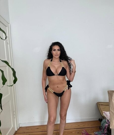 Roaya Soraya kostenlose pornostar foto