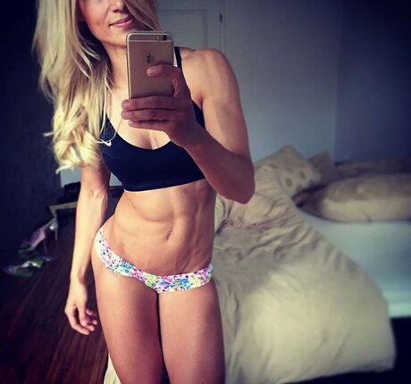 Adrienne Koleszar schauspielerin pornographische bild