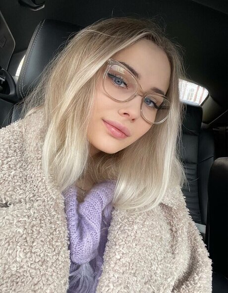 GloriaMatvien erotische foto