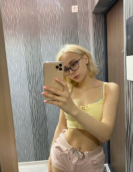 GloriaMatvien erotische nackten galerie