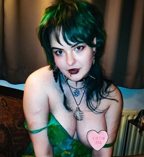 Pinegreentea model hübsche galerien