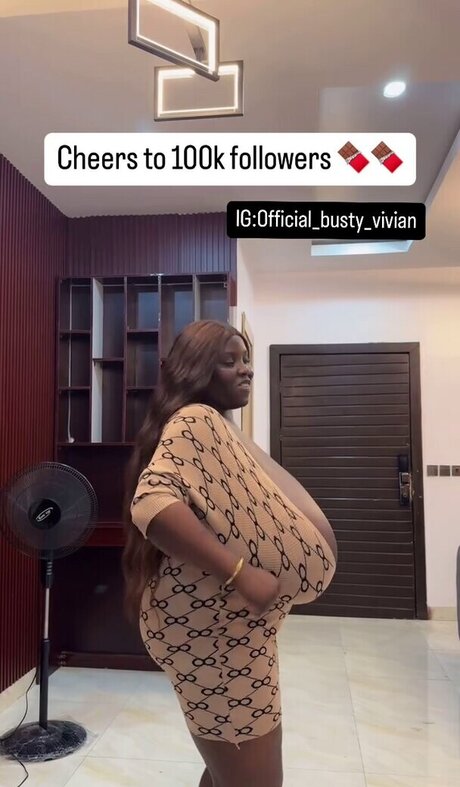 Busty Vivian sexy heiße bilder