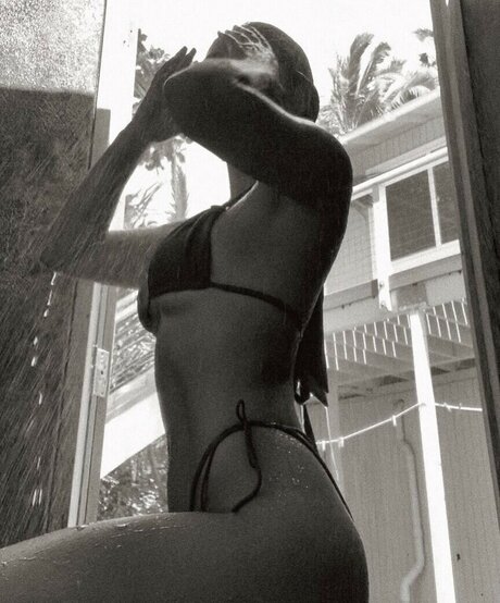 Olivia Jordan erotische hübsche archiv