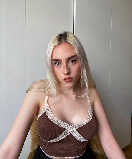 ayyetay schauspielerin pornografische bild