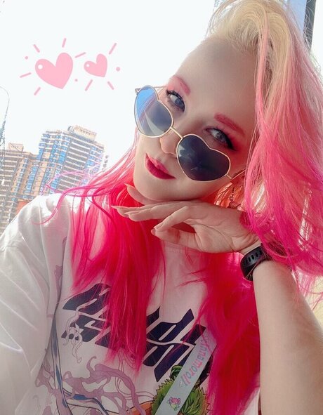 asiatische nackte onlyfans kunst heiße bild