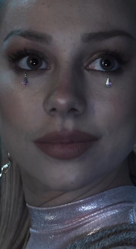 Ester Exp sito erotische hd fotos