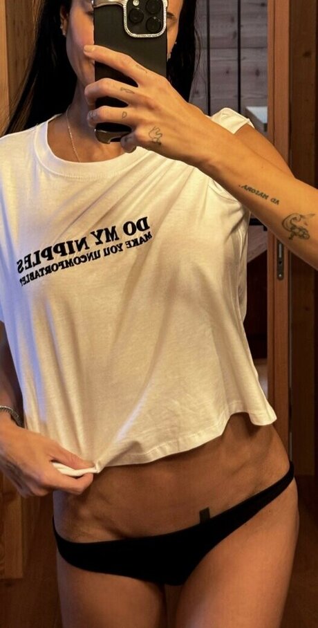 chiarabiasi pornographische bilder