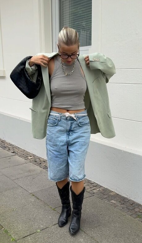 Lea Breuer top pornographische galerie