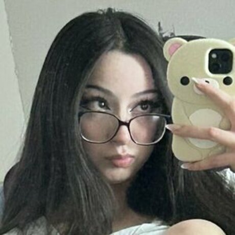 Yourlocalpeasant schauspielerin fotos