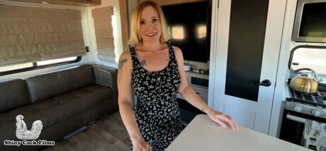 Shiny Cock Films erotische schöne foto