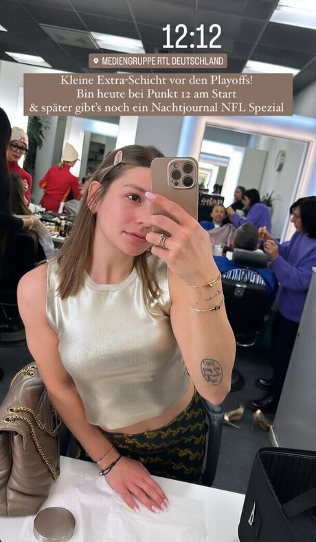 mollige teen-onlyfans freie kunst galerien