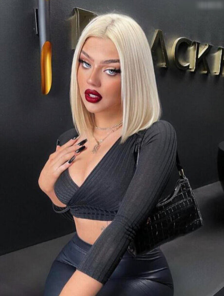 Elaine Victoria hübsche exklusive bild