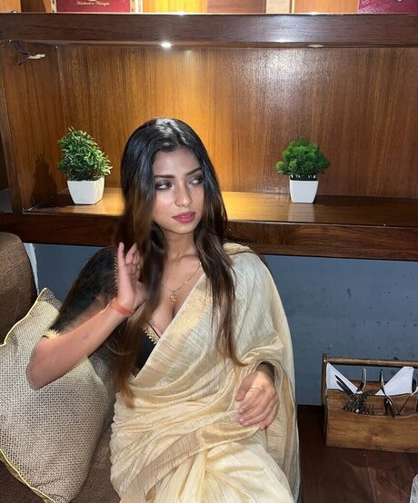 itz me saheli official sexy kunst bilder